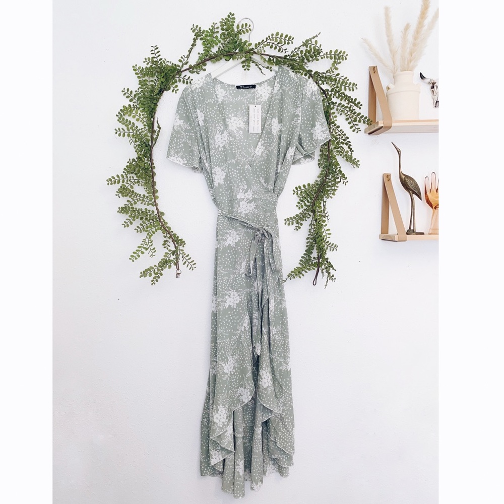 Simplee Slit Bell Sleeve Floral Ruffle Wrap Dress